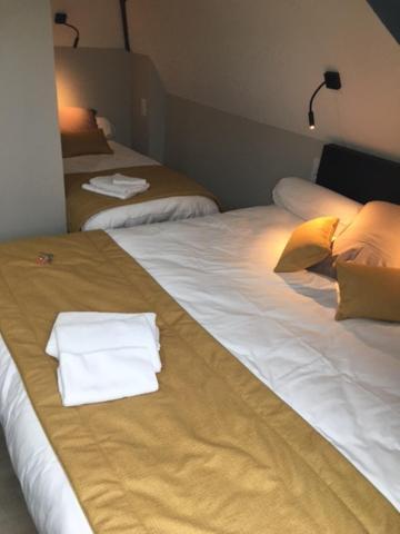 Le Relais Hotel Saint-Quentin-les-Anges ภายนอก รูปภาพ